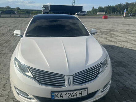 Белый Линкольн МКЗ, объемом двигателя 2 л и пробегом 207 тыс. км за 14800 $, фото 1 на Automoto.ua