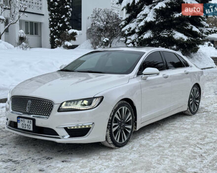 Белый Линкольн МКЗ, объемом двигателя 2 л и пробегом 138 тыс. км за 19000 $, фото 1 на Automoto.ua