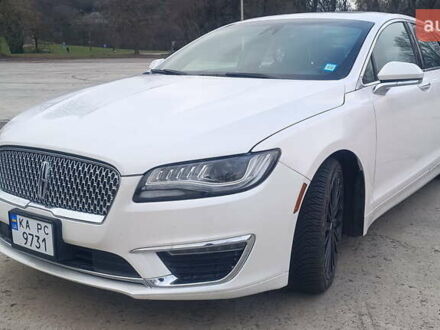 Белый Линкольн МКЗ, объемом двигателя 2 л и пробегом 151 тыс. км за 18300 $, фото 1 на Automoto.ua