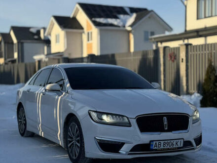 Белый Линкольн МКЗ, объемом двигателя 2 л и пробегом 255 тыс. км за 13950 $, фото 1 на Automoto.ua