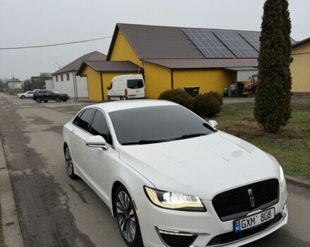 Белый Линкольн МКЗ, объемом двигателя 2 л и пробегом 214 тыс. км за 6999 $, фото 1 на Automoto.ua