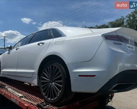 Белый Линкольн МКЗ, объемом двигателя 0 л и пробегом 217 тыс. км за 9000 $, фото 1 на Automoto.ua