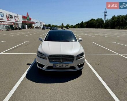 Білий Лінкольн MKZ, об'ємом двигуна 2 л та пробігом 110 тис. км за 11500 $, фото 1 на Automoto.ua