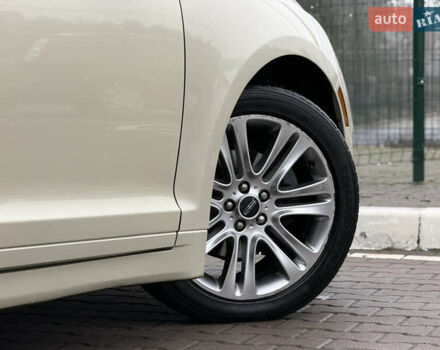 Бежевий Лінкольн MKZ, об'ємом двигуна 2 л та пробігом 190 тис. км за 13450 $, фото 18 на Automoto.ua