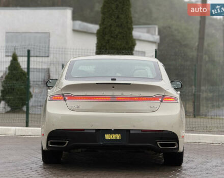 Бежевий Лінкольн MKZ, об'ємом двигуна 2 л та пробігом 190 тис. км за 13450 $, фото 15 на Automoto.ua