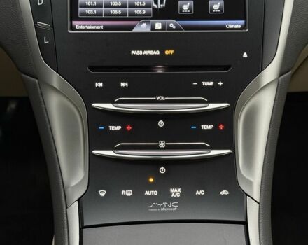 Бежевий Лінкольн MKZ, об'ємом двигуна 2 л та пробігом 190 тис. км за 13450 $, фото 14 на Automoto.ua