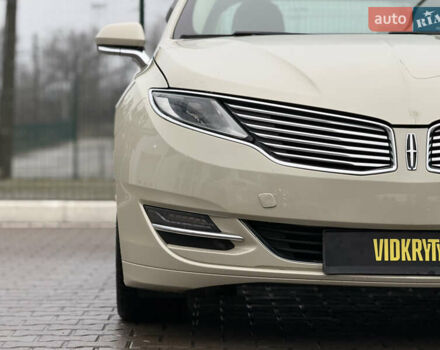 Бежевий Лінкольн MKZ, об'ємом двигуна 2 л та пробігом 190 тис. км за 13450 $, фото 4 на Automoto.ua