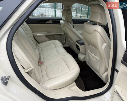 Бежевий Лінкольн MKZ, об'ємом двигуна 2 л та пробігом 190 тис. км за 13450 $, фото 35 на Automoto.ua