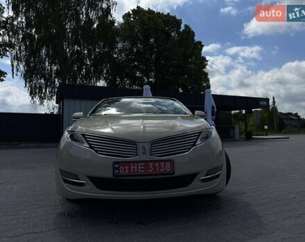 Бежевий Лінкольн MKZ, об'ємом двигуна 2 л та пробігом 116 тис. км за 12900 $, фото 1 на Automoto.ua