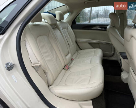 Бежевий Лінкольн MKZ, об'ємом двигуна 2 л та пробігом 190 тис. км за 13450 $, фото 36 на Automoto.ua