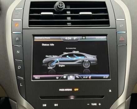 Бежевий Лінкольн MKZ, об'ємом двигуна 2 л та пробігом 190 тис. км за 13450 $, фото 15 на Automoto.ua