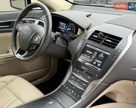 Бежевий Лінкольн MKZ, об'ємом двигуна 2 л та пробігом 190 тис. км за 13450 $, фото 32 на Automoto.ua