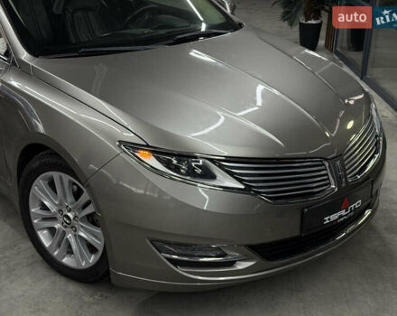 Бежевый Линкольн МКЗ, объемом двигателя 2 л и пробегом 172 тыс. км за 9100 $, фото 2 на Automoto.ua