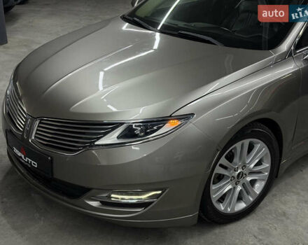 Бежевый Линкольн МКЗ, объемом двигателя 2 л и пробегом 172 тыс. км за 9100 $, фото 7 на Automoto.ua