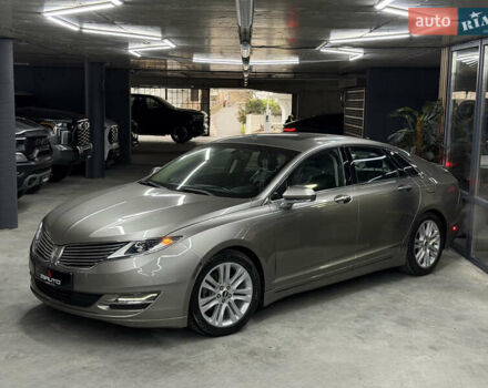 Бежевый Линкольн МКЗ, объемом двигателя 2 л и пробегом 172 тыс. км за 9100 $, фото 5 на Automoto.ua