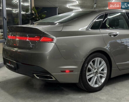 Бежевый Линкольн МКЗ, объемом двигателя 2 л и пробегом 172 тыс. км за 9100 $, фото 16 на Automoto.ua