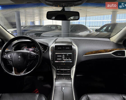 Бежевый Линкольн МКЗ, объемом двигателя 2 л и пробегом 172 тыс. км за 9100 $, фото 25 на Automoto.ua