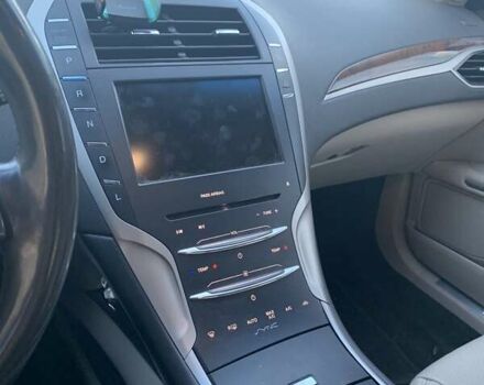 Бежевий Лінкольн MKZ, об'ємом двигуна 2 л та пробігом 136 тис. км за 14000 $, фото 2 на Automoto.ua