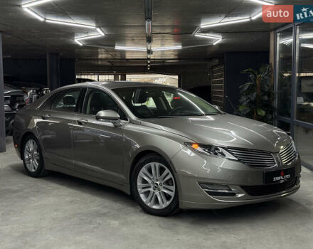 Бежевый Линкольн МКЗ, объемом двигателя 2 л и пробегом 172 тыс. км за 9100 $, фото 1 на Automoto.ua