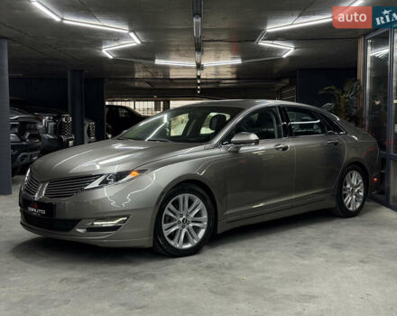 Бежевый Линкольн МКЗ, объемом двигателя 2 л и пробегом 172 тыс. км за 9100 $, фото 6 на Automoto.ua