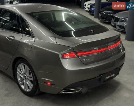 Бежевый Линкольн МКЗ, объемом двигателя 2 л и пробегом 172 тыс. км за 9100 $, фото 11 на Automoto.ua