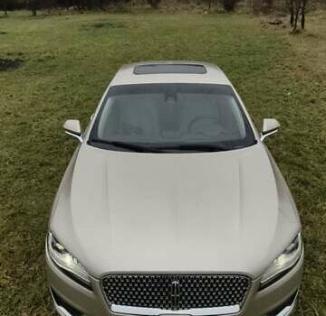 Бежевый Линкольн МКЗ, объемом двигателя 2 л и пробегом 210 тыс. км за 12000 $, фото 8 на Automoto.ua