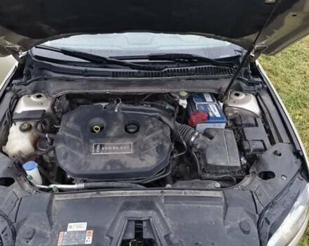 Бежевый Линкольн МКЗ, объемом двигателя 2 л и пробегом 210 тыс. км за 12000 $, фото 10 на Automoto.ua