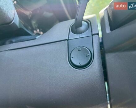 Бежевый Линкольн МКЗ, объемом двигателя 2 л и пробегом 112 тыс. км за 14700 $, фото 26 на Automoto.ua