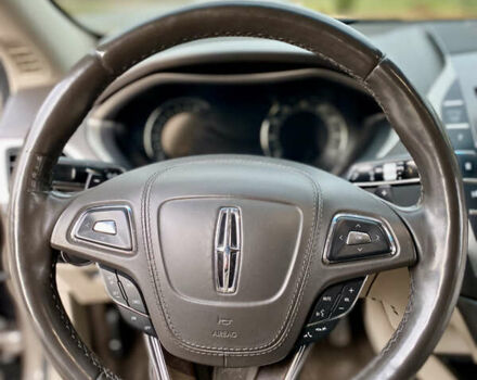 Бежевый Линкольн МКЗ, объемом двигателя 2 л и пробегом 110 тыс. км за 13500 $, фото 11 на Automoto.ua