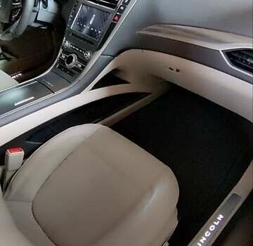 Бежевий Лінкольн MKZ, об'ємом двигуна 2 л та пробігом 107 тис. км за 21000 $, фото 26 на Automoto.ua