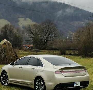 Бежевый Линкольн МКЗ, объемом двигателя 2 л и пробегом 210 тыс. км за 12000 $, фото 1 на Automoto.ua