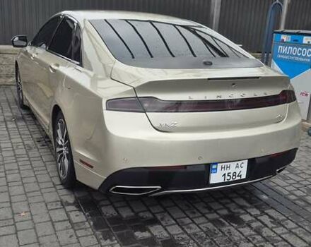 Бежевый Линкольн МКЗ, объемом двигателя 2 л и пробегом 130 тыс. км за 18300 $, фото 1 на Automoto.ua