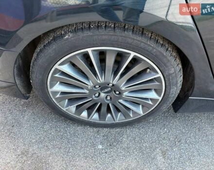 Чорний Лінкольн MKZ, об'ємом двигуна 2 л та пробігом 115 тис. км за 14500 $, фото 42 на Automoto.ua