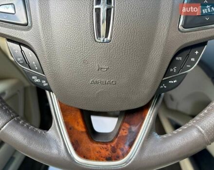 Чорний Лінкольн MKZ, об'ємом двигуна 2 л та пробігом 115 тис. км за 14500 $, фото 27 на Automoto.ua