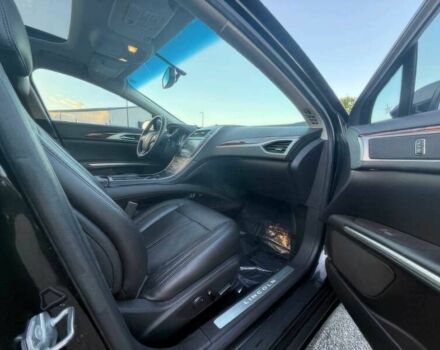Чорний Лінкольн MKZ, об'ємом двигуна 2 л та пробігом 130 тис. км за 9750 $, фото 12 на Automoto.ua