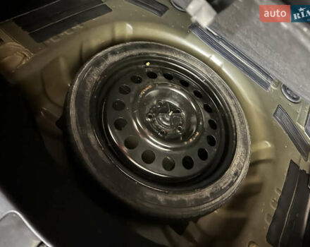 Чорний Лінкольн MKZ, об'ємом двигуна 2 л та пробігом 221 тис. км за 11800 $, фото 36 на Automoto.ua