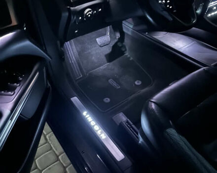 Чорний Лінкольн MKZ, об'ємом двигуна 2 л та пробігом 221 тис. км за 11800 $, фото 19 на Automoto.ua