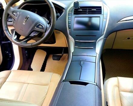 Чорний Лінкольн MKZ, об'ємом двигуна 2 л та пробігом 250 тис. км за 12000 $, фото 8 на Automoto.ua