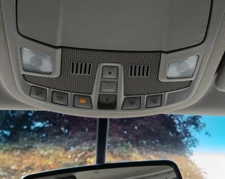 Черный Линкольн МКЗ, объемом двигателя 2 л и пробегом 162 тыс. км за 11000 $, фото 9 на Automoto.ua