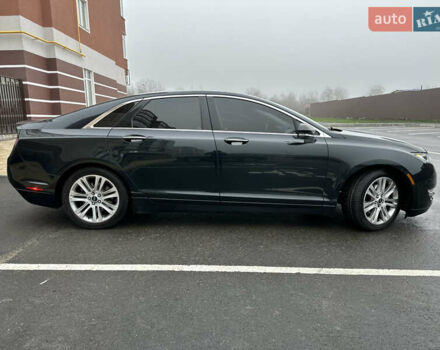 Черный Линкольн МКЗ, объемом двигателя 2 л и пробегом 209 тыс. км за 10000 $, фото 3 на Automoto.ua