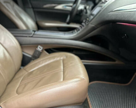 Черный Линкольн МКЗ, объемом двигателя 2 л и пробегом 209 тыс. км за 10000 $, фото 19 на Automoto.ua