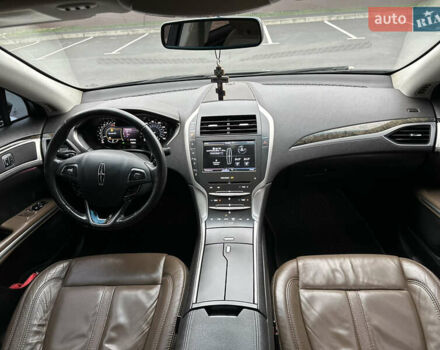 Черный Линкольн МКЗ, объемом двигателя 2 л и пробегом 209 тыс. км за 10000 $, фото 22 на Automoto.ua