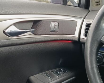 Черный Линкольн МКЗ, объемом двигателя 2 л и пробегом 162 тыс. км за 11000 $, фото 10 на Automoto.ua