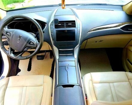 Чорний Лінкольн MKZ, об'ємом двигуна 2 л та пробігом 250 тис. км за 12000 $, фото 5 на Automoto.ua