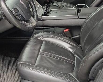 Черный Линкольн МКЗ, объемом двигателя 2 л и пробегом 162 тыс. км за 11000 $, фото 7 на Automoto.ua