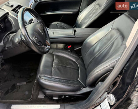 Черный Линкольн МКЗ, объемом двигателя 2 л и пробегом 145 тыс. км за 13600 $, фото 9 на Automoto.ua