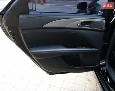 Черный Линкольн МКЗ, объемом двигателя 2 л и пробегом 152 тыс. км за 14900 $, фото 31 на Automoto.ua