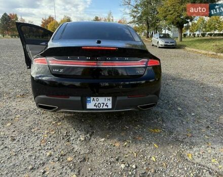 Чорний Лінкольн MKZ, об'ємом двигуна 2 л та пробігом 182 тис. км за 14900 $, фото 5 на Automoto.ua
