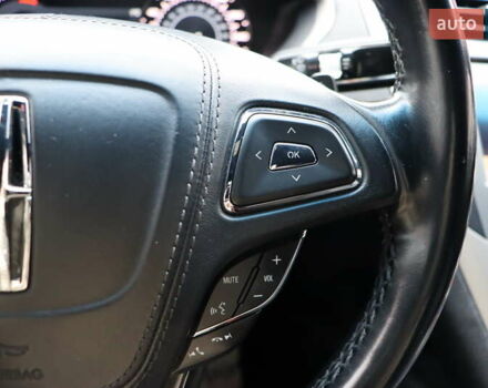 Черный Линкольн МКЗ, объемом двигателя 2 л и пробегом 152 тыс. км за 14900 $, фото 21 на Automoto.ua