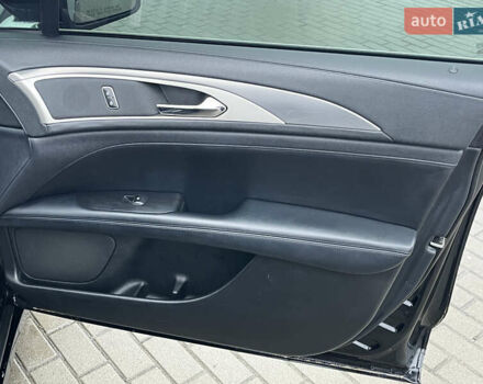 Чорний Лінкольн MKZ, об'ємом двигуна 2 л та пробігом 175 тис. км за 14500 $, фото 23 на Automoto.ua